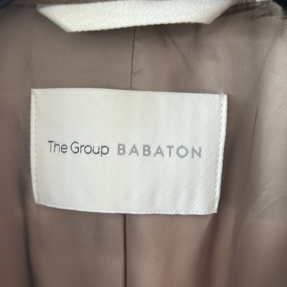 Aritzia wool coat - Picture 2 of 9